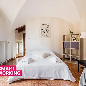  Appartamento A Due Passi Dalle Torri By Wonderful Italy