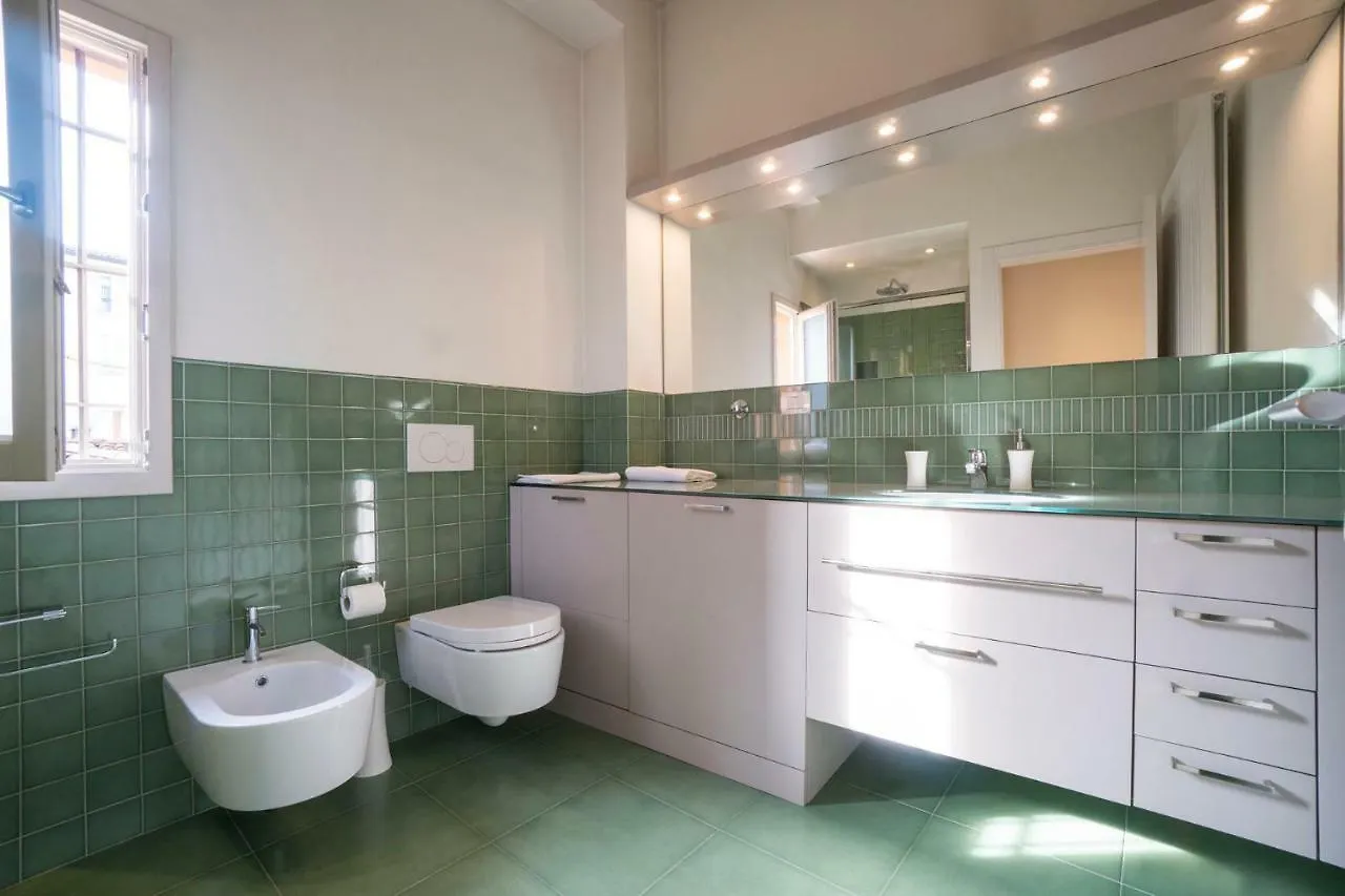 Bologna Elegance Apartment Italy